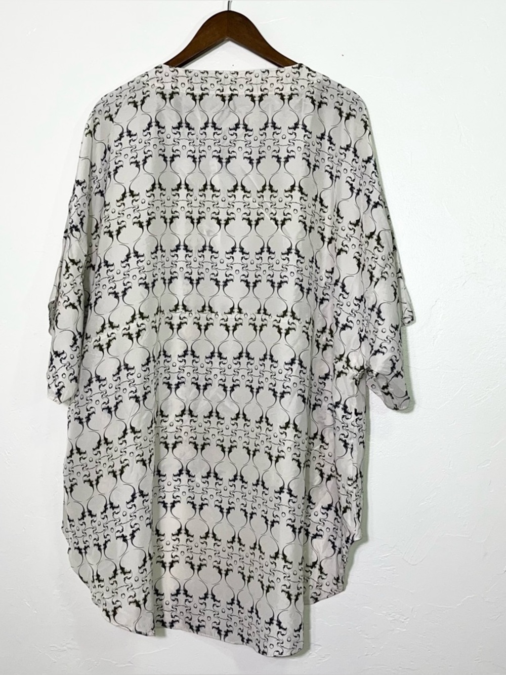 Thomas Wylde Luxury Silk Tunic Blouse Skull Celtic Cross Size M - Picture 9 of 13